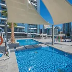 Pelican Stay - Full Marina And Pool View