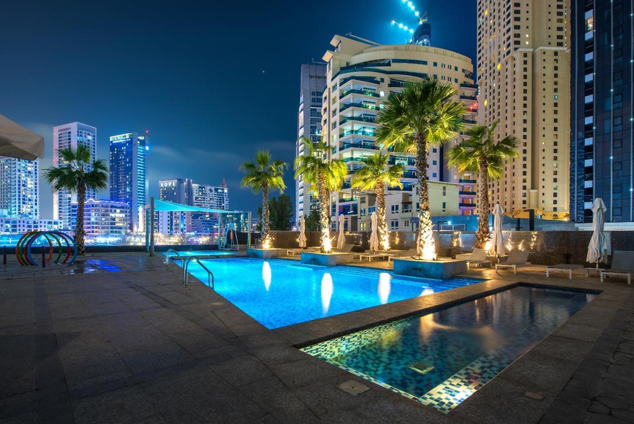 Pelican - Full Marina And Pool View