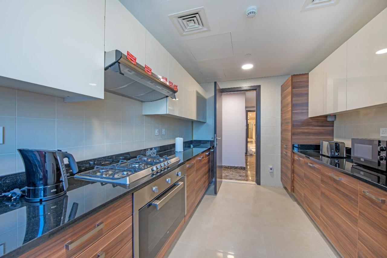 Pelican - Full Marina And Pool View *